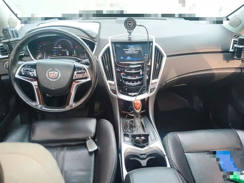 Cadillac SRX 2015 — фото 13