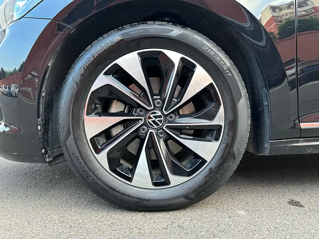 Volkswagen Passat 2023 — фото 20
