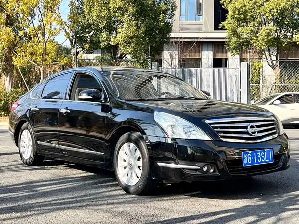 Nissan Teana 2010