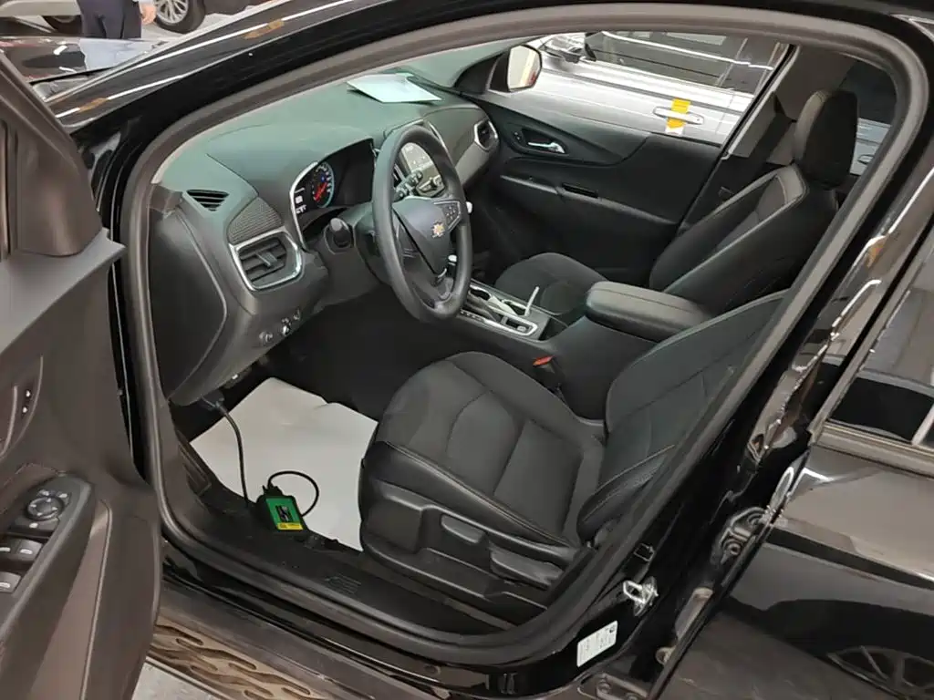 Chevrolet Equinox 2018 — фото 15