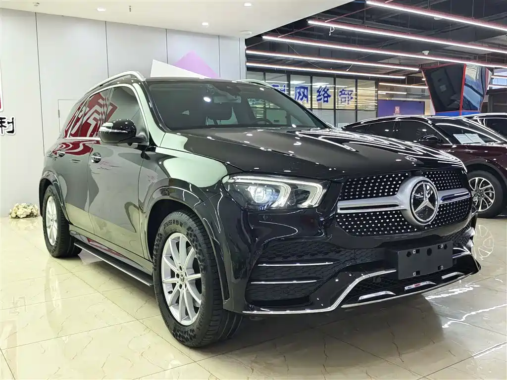 Mercedes-Benz GLE 2020 — фото 3