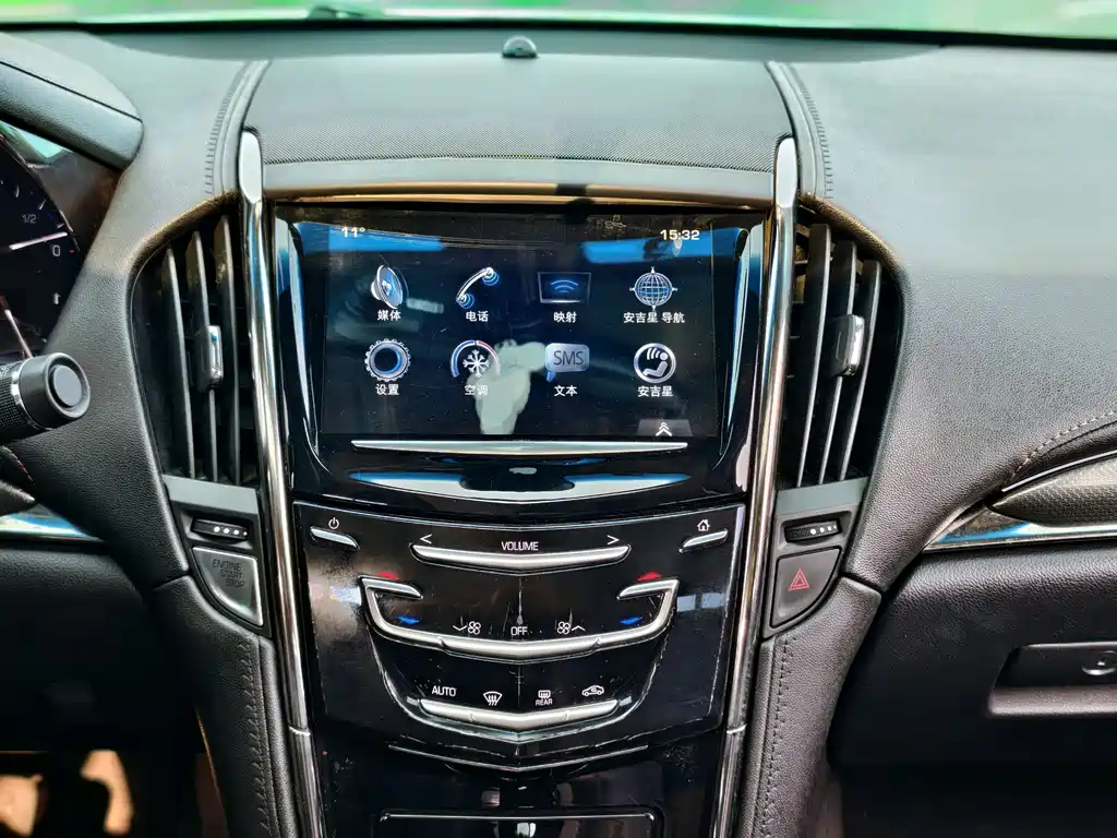Cadillac ATS-L 2015 — фото 21
