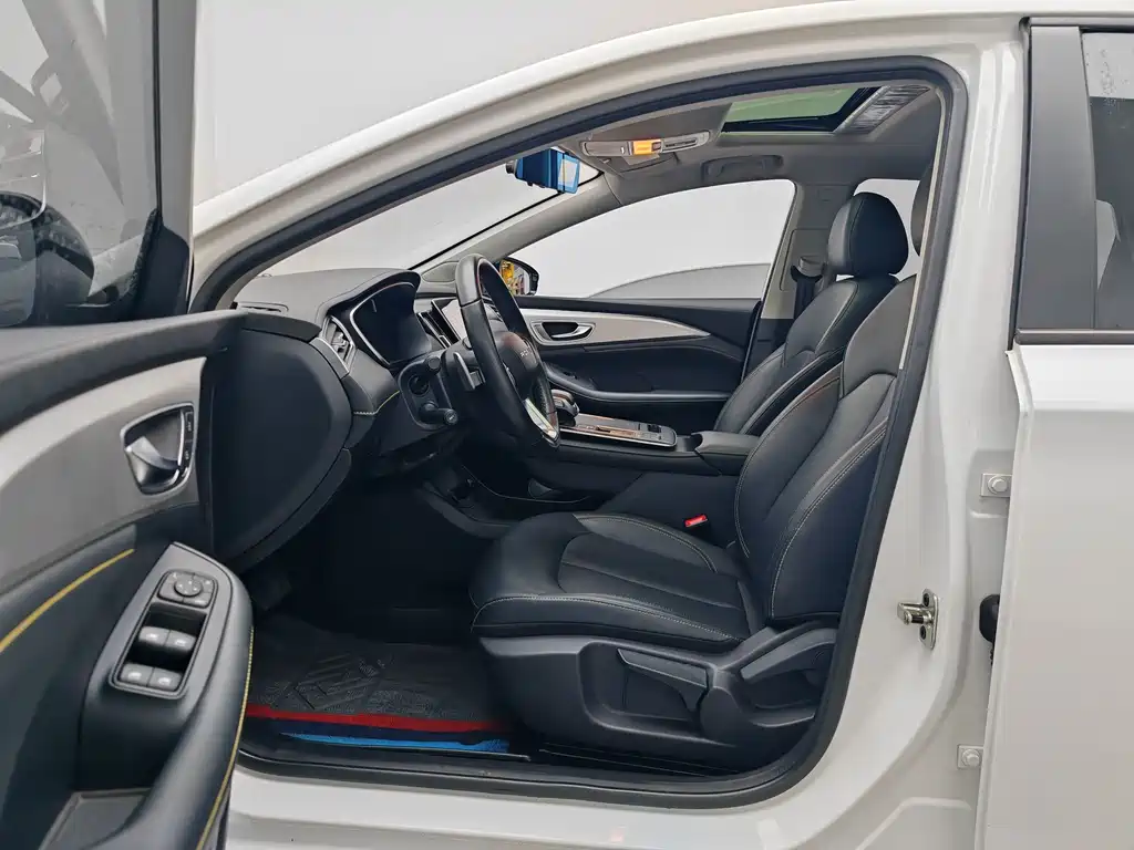 Roewe i6 MAX 2022 — фото 14