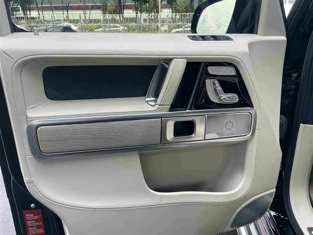 Mercedes-Benz G-Class 2019 — фото 12