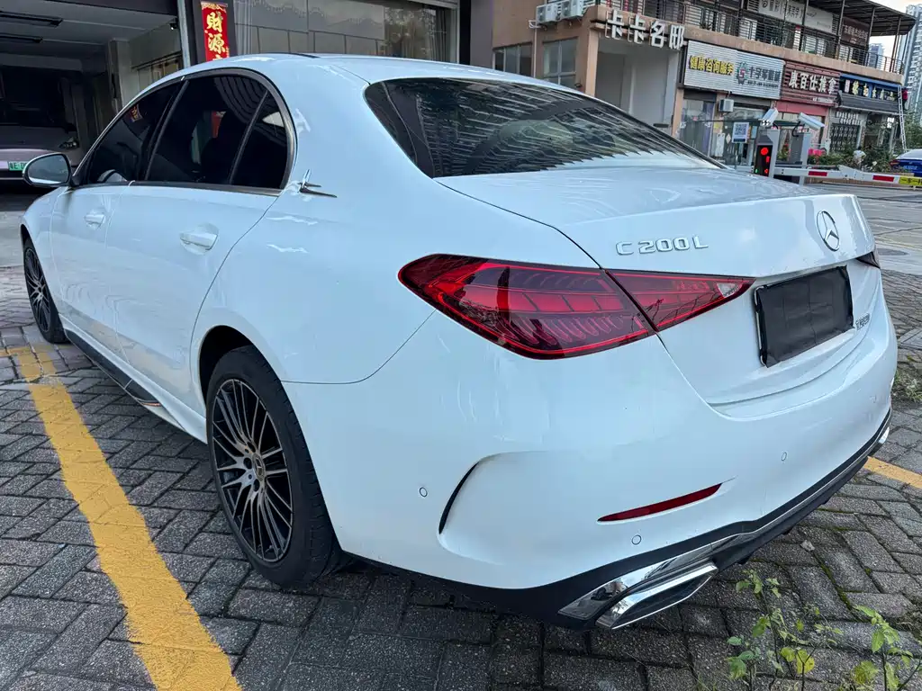 Mercedes-Benz C-Class 2023 — фото 4