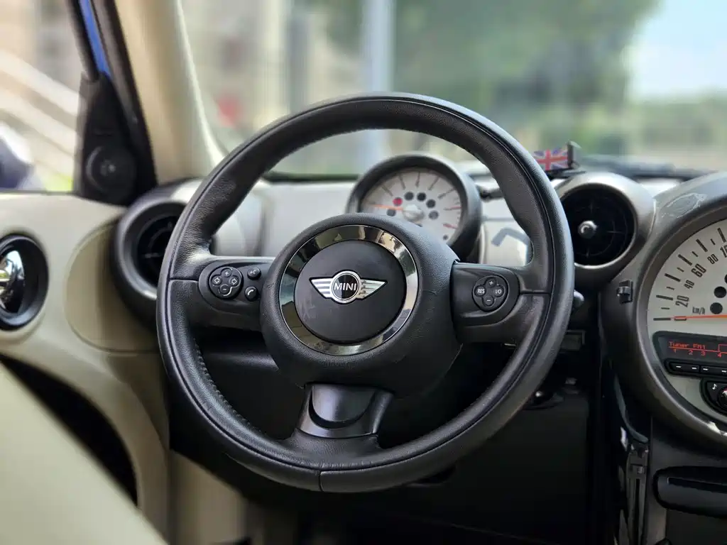MINI Countryman 2011 — фото 15