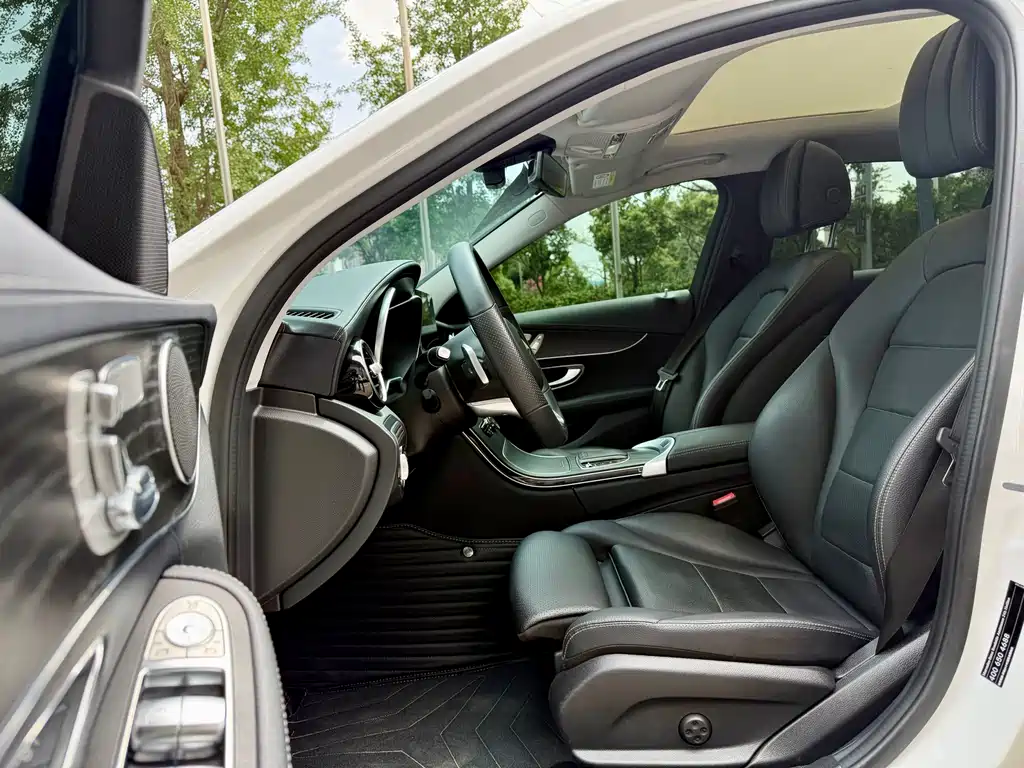 Mercedes-Benz C-Class 2021 — фото 13