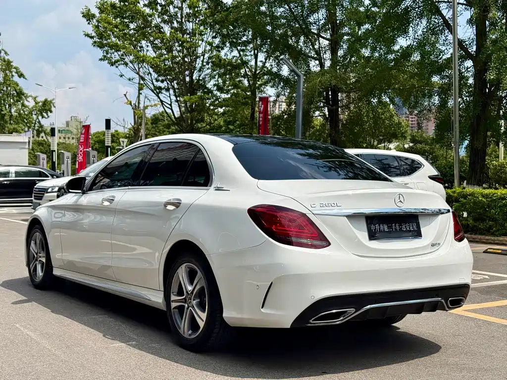 Mercedes-Benz C-Class 2021