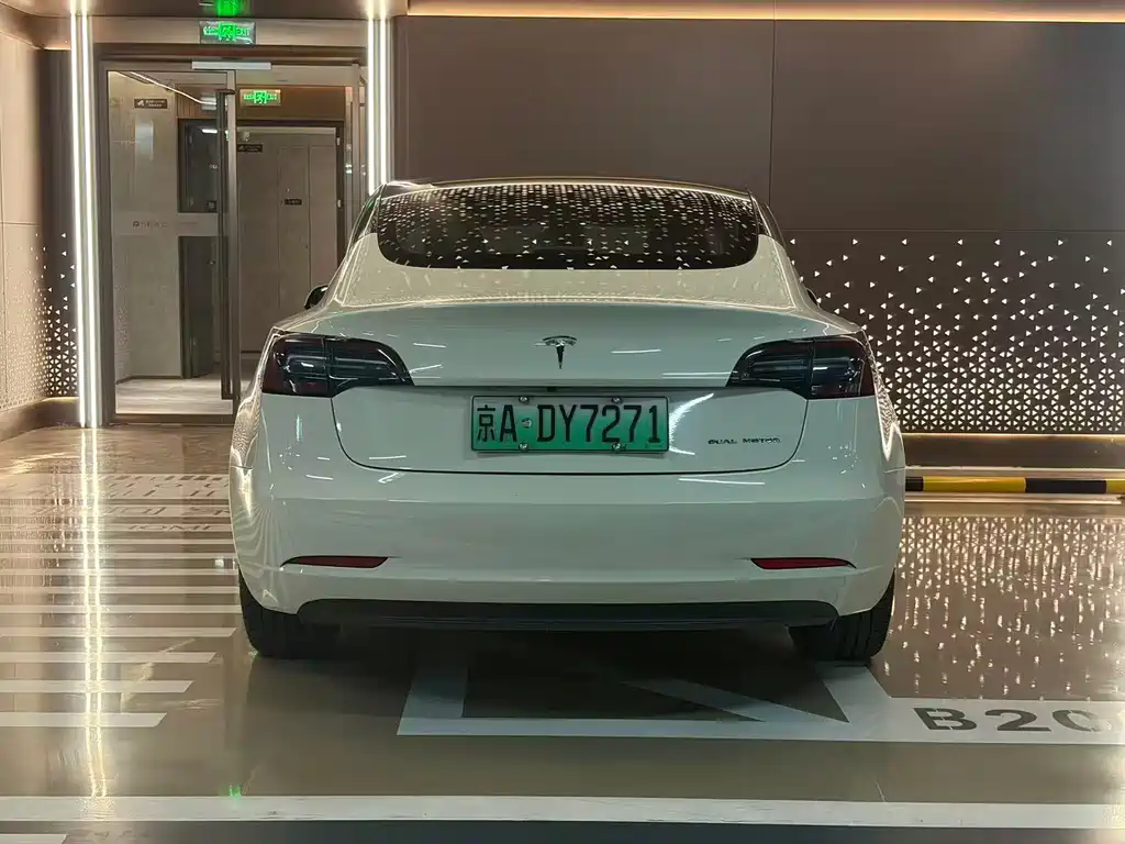 Tesla Model 3 2019 — фото 21