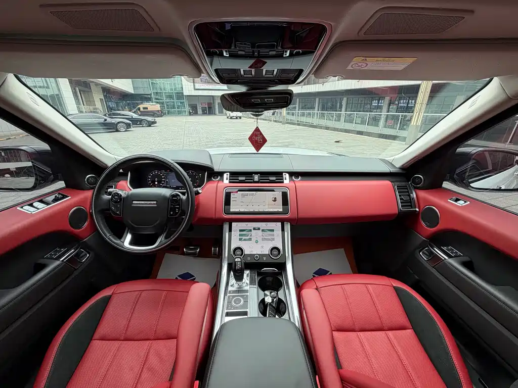 Land Rover Range Rover Sport 2023 — фото 12