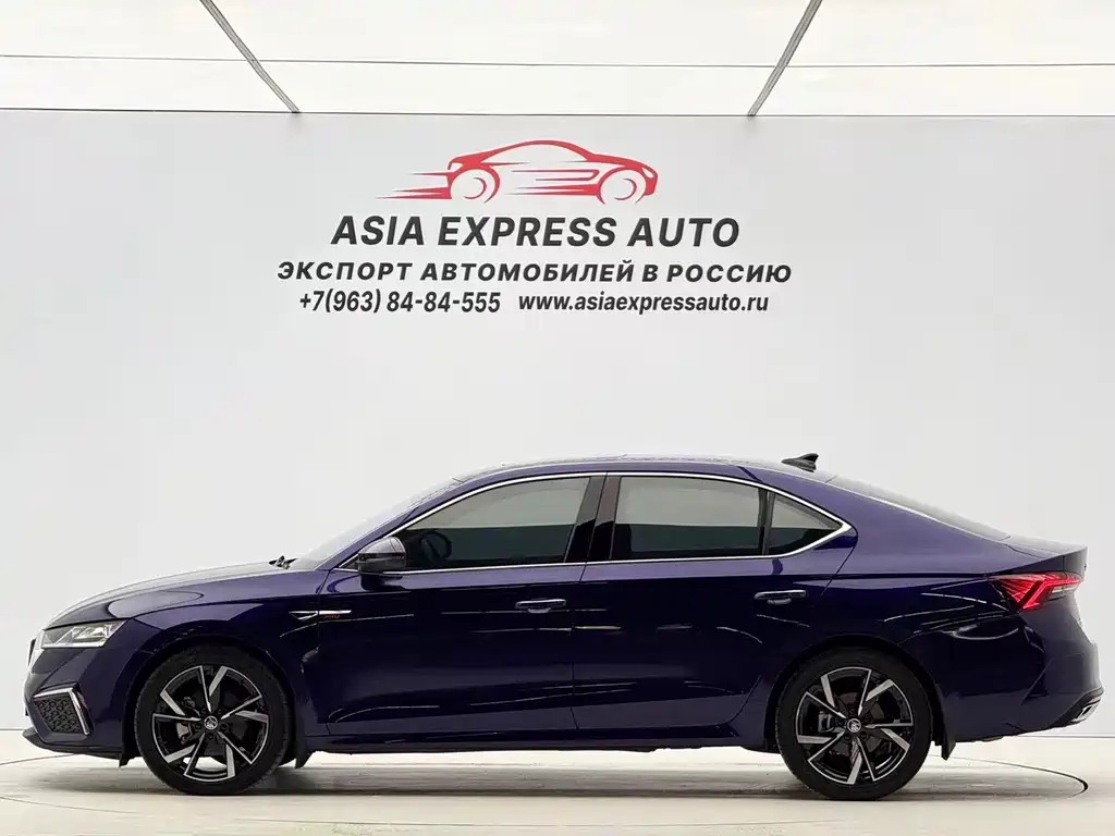 Skoda Octavia 2023 — фото 7