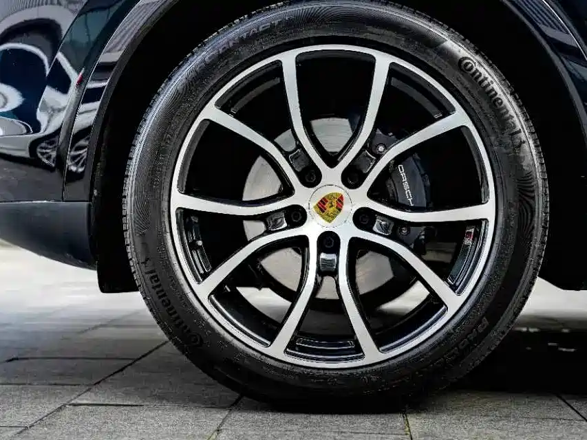 Porsche Cayenne 2022