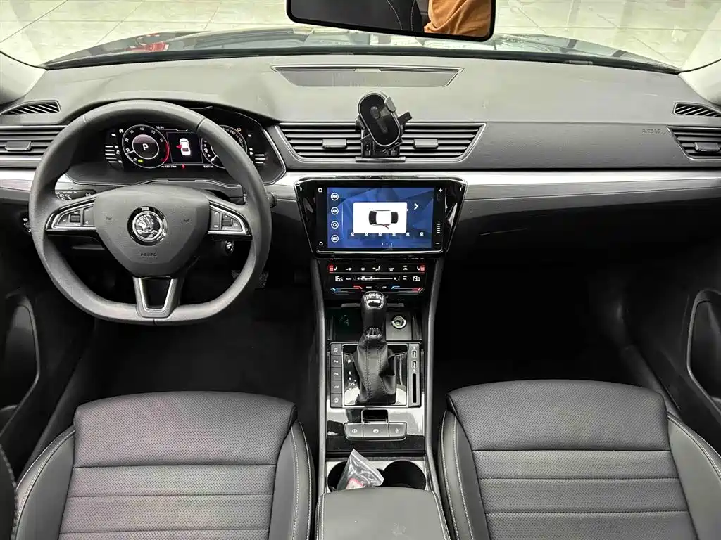 Skoda Superb 2024