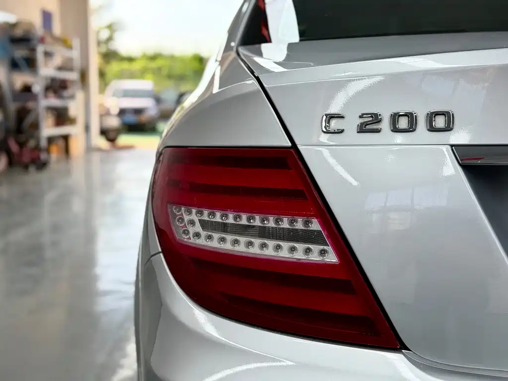 Mercedes-Benz C-Class 2012 — фото 15