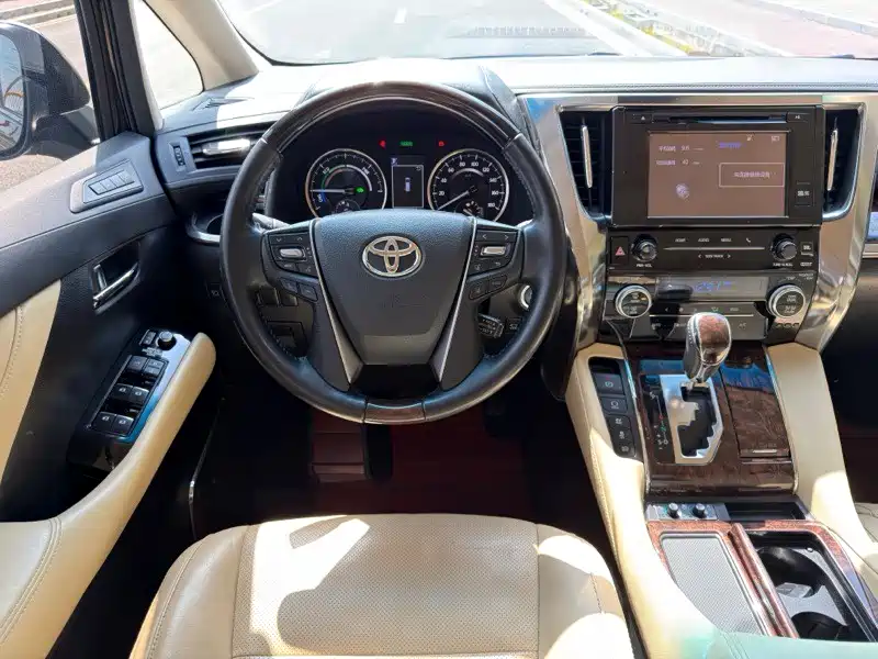 Toyota Alphard 2019