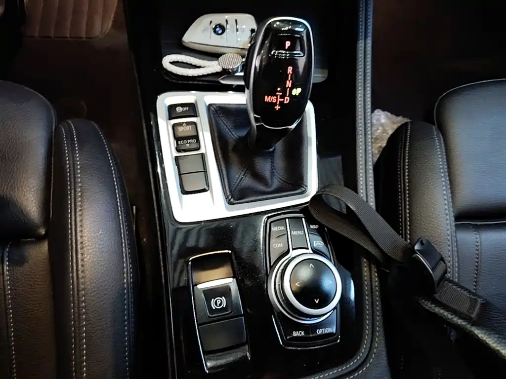 BMW 1 Series 2021 — фото 14