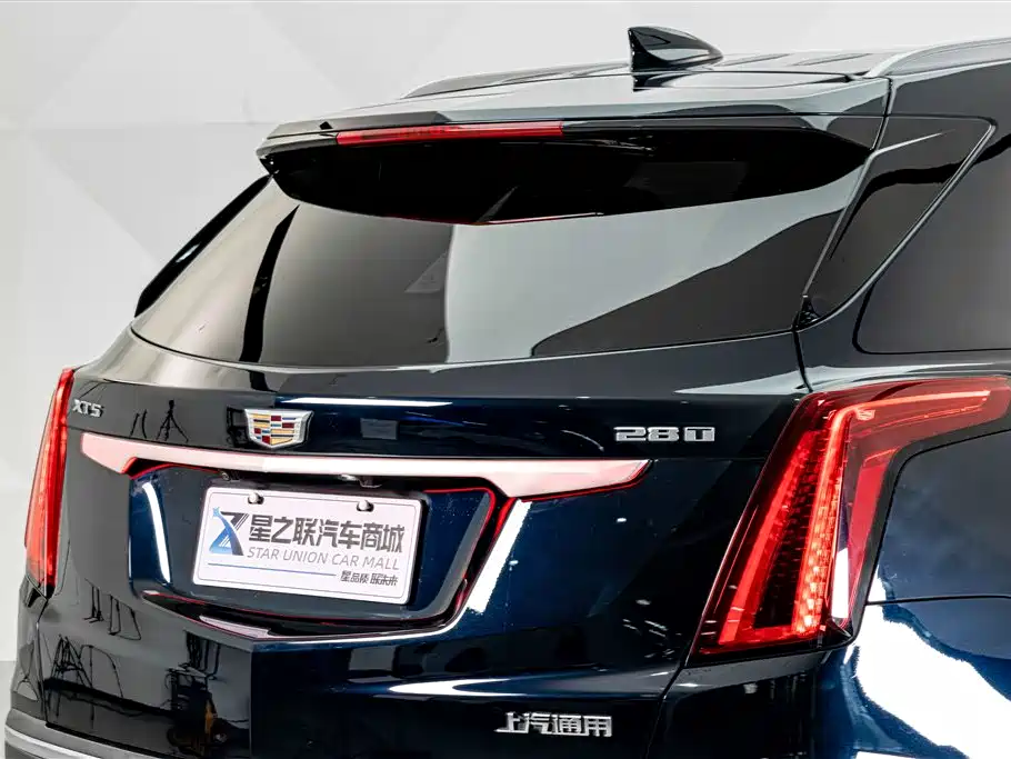 Cadillac XT5 2020 — фото 8