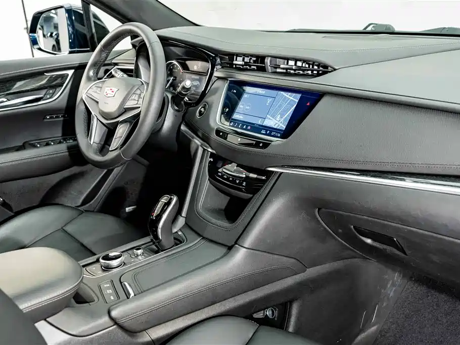 Cadillac XT5 2020 — фото 17