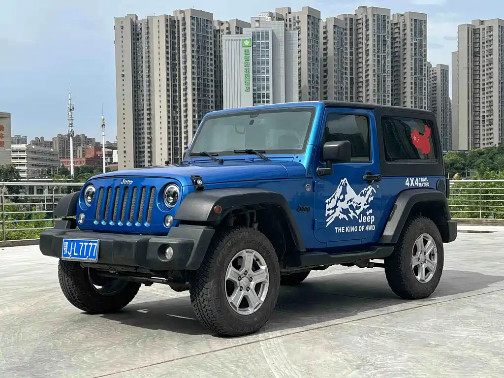 Jeep Wrangler 2012 — фото 1