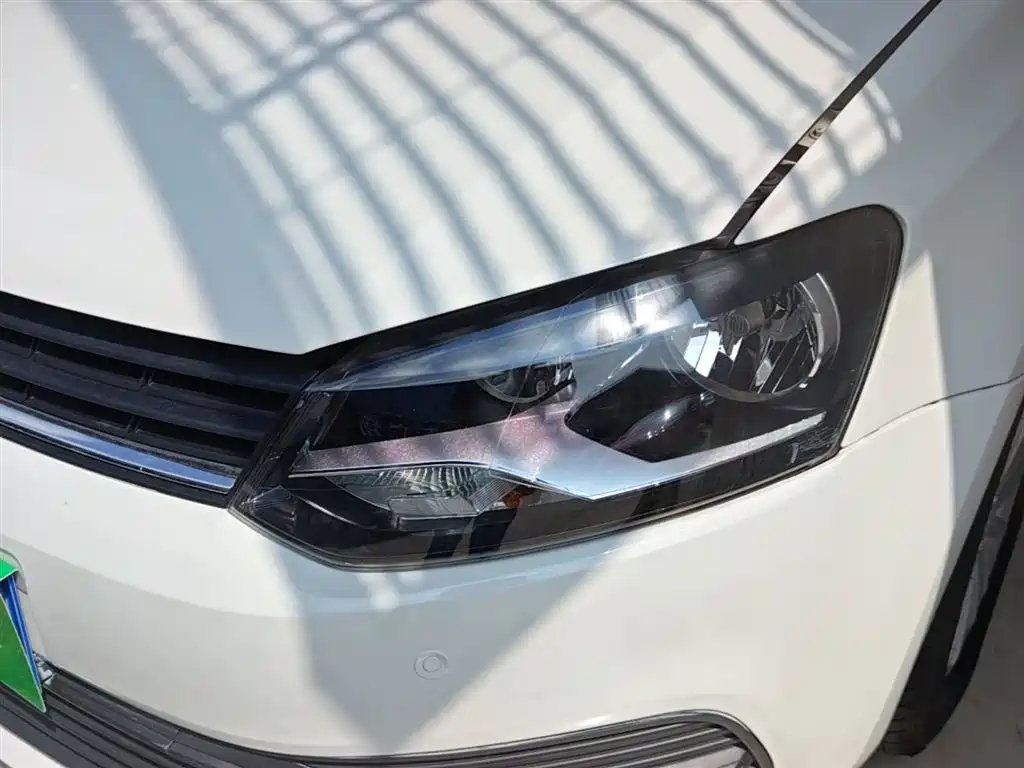 Volkswagen Polo 2018 — фото 24