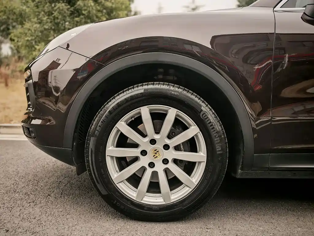 Porsche Cayenne 2018 — фото 10