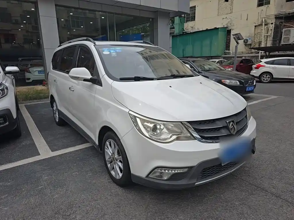 Baojun 730 2014