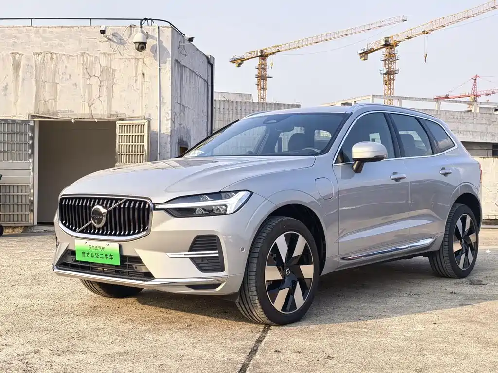 Volvo XC60 PHEV 2024