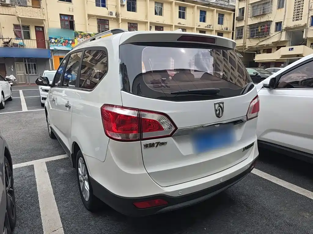 Baojun 730 2014