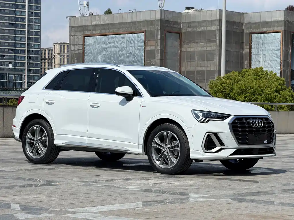 Audi Q3 2021