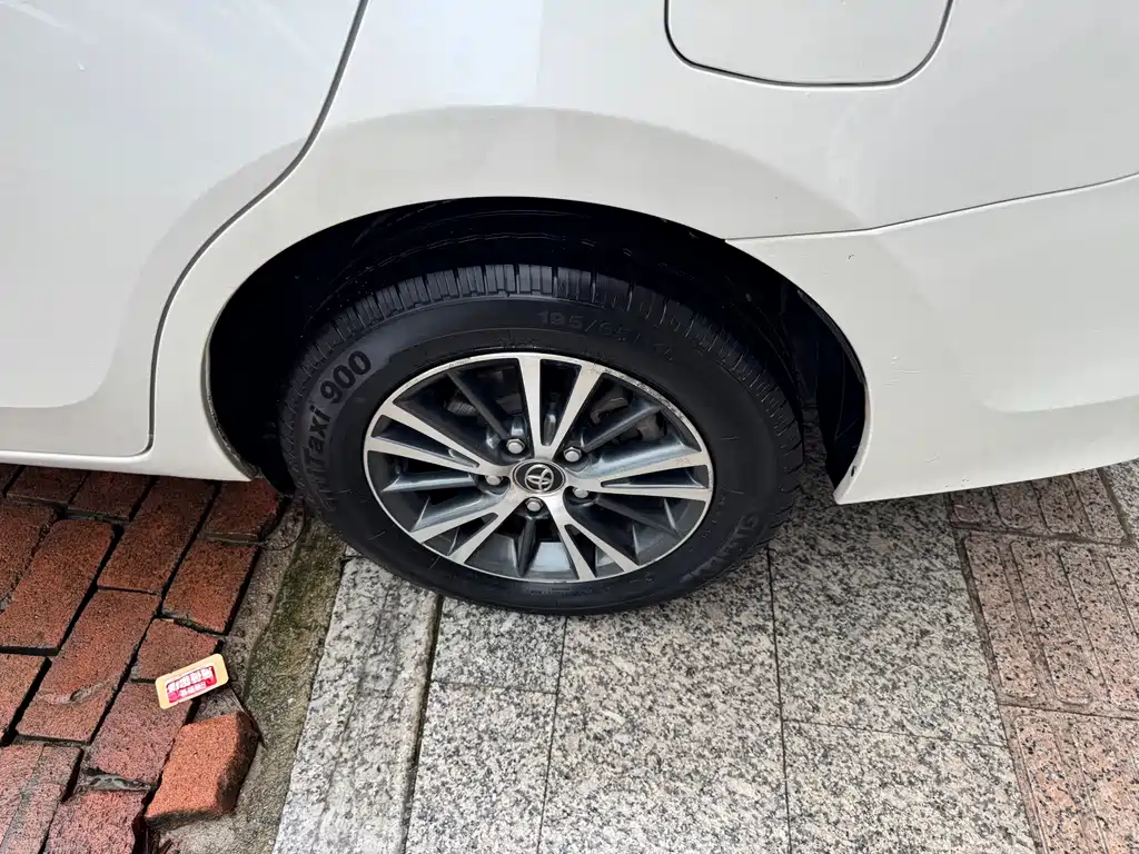 Toyota Levin 2017 — фото 11
