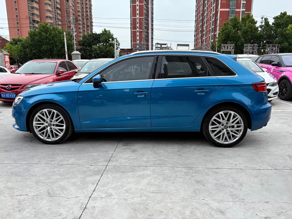 Audi A3 2018 — фото 9