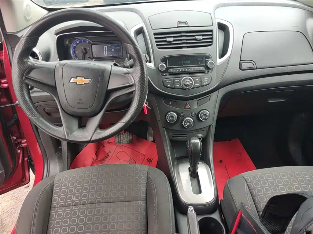 Chevrolet Trax 2015 — фото 13