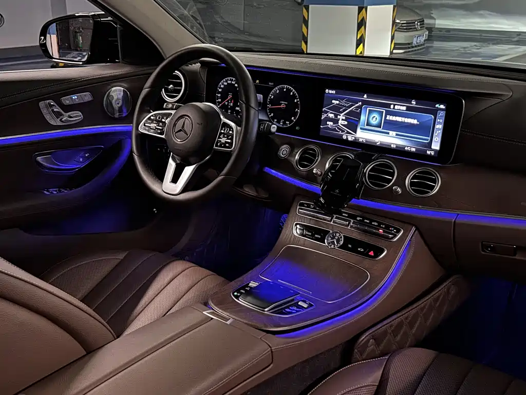 Mercedes-Benz E-Class 2020 — фото 11