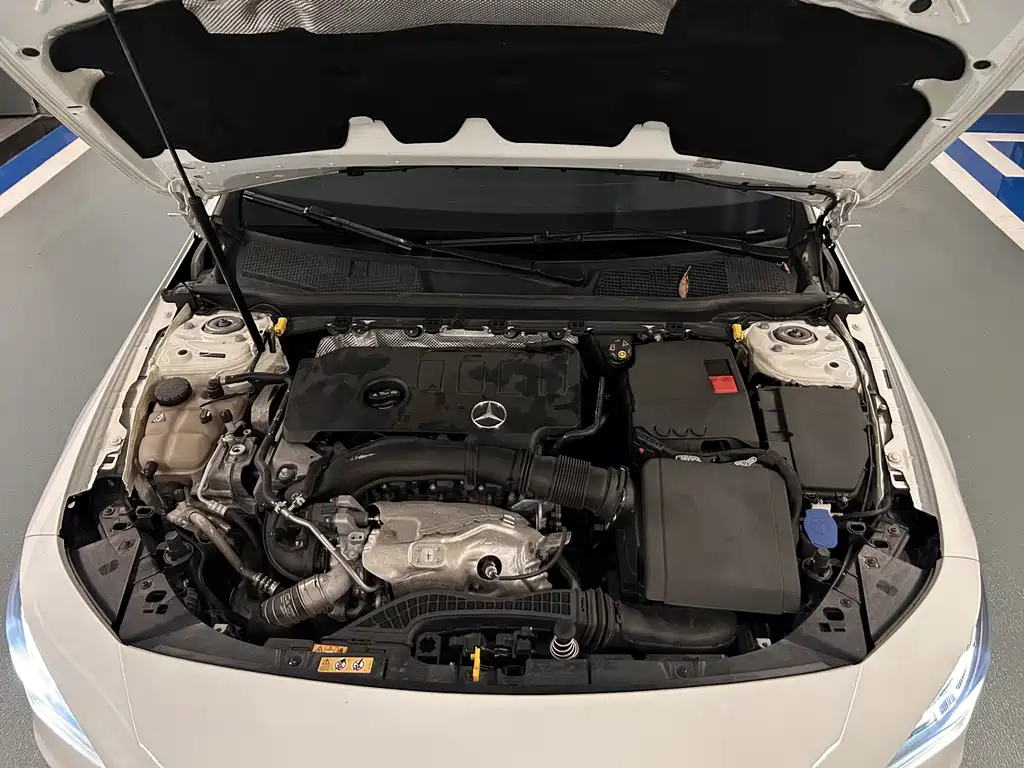 Mercedes-Benz CLA 2020 — фото 18