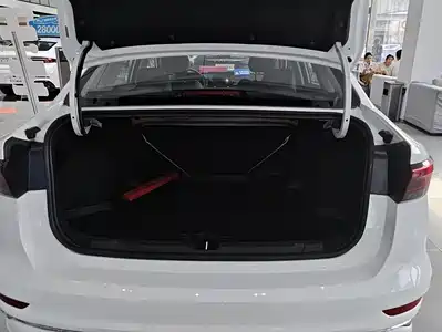 Geely Emgrand 2026