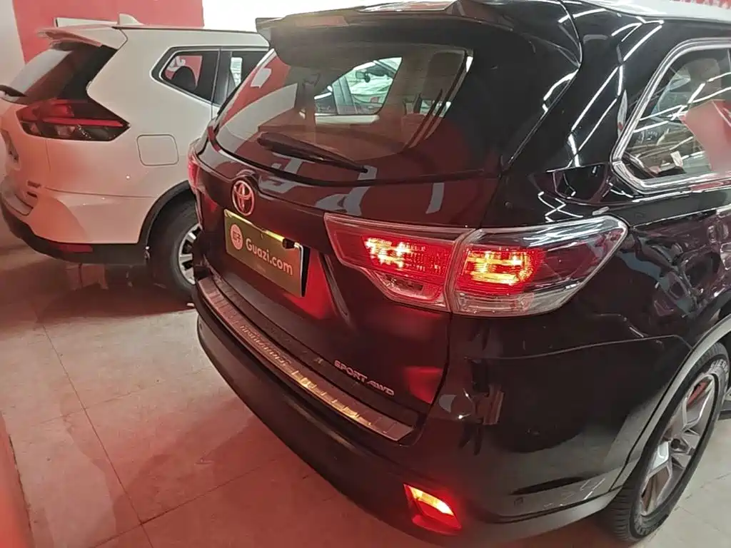 Toyota Highlander 2015