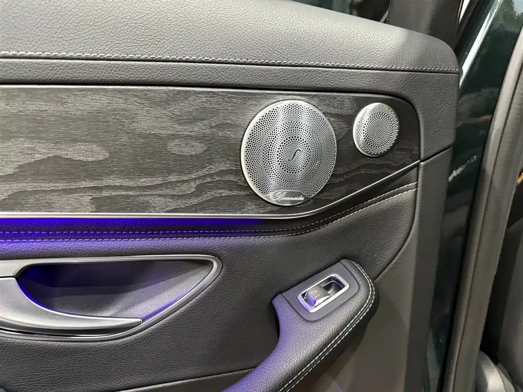 Mercedes-Benz C-Class 2020 — фото 16