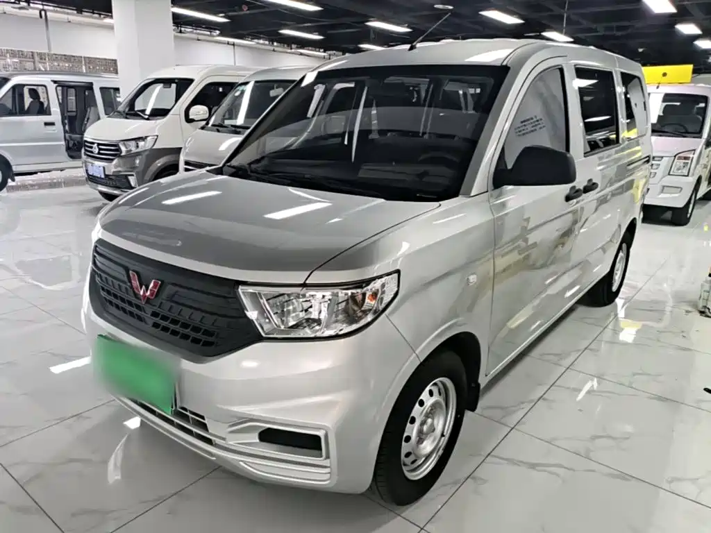Wuling Hongguang V 2024