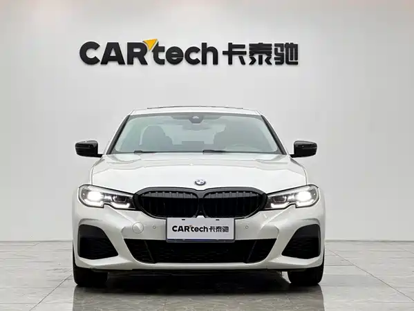 BMW 3 Series 2021