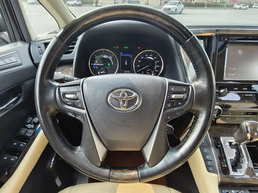 Toyota Alphard 2020 — фото 9