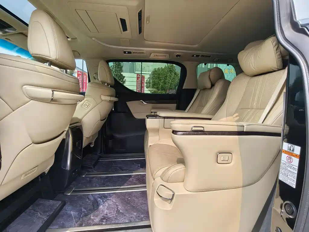 Toyota Alphard 2020 — фото 14