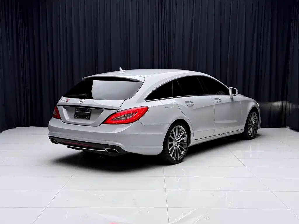 Mercedes-Benz CLS 2014 — фото 6