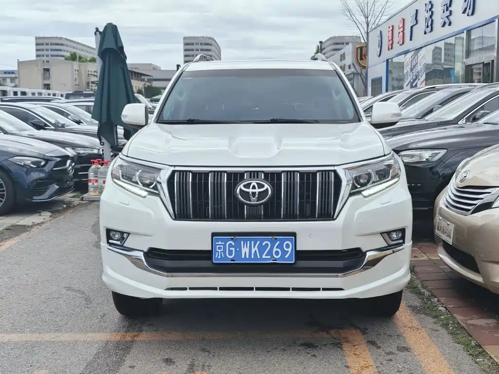 Toyota Prado 2019 — фото 2