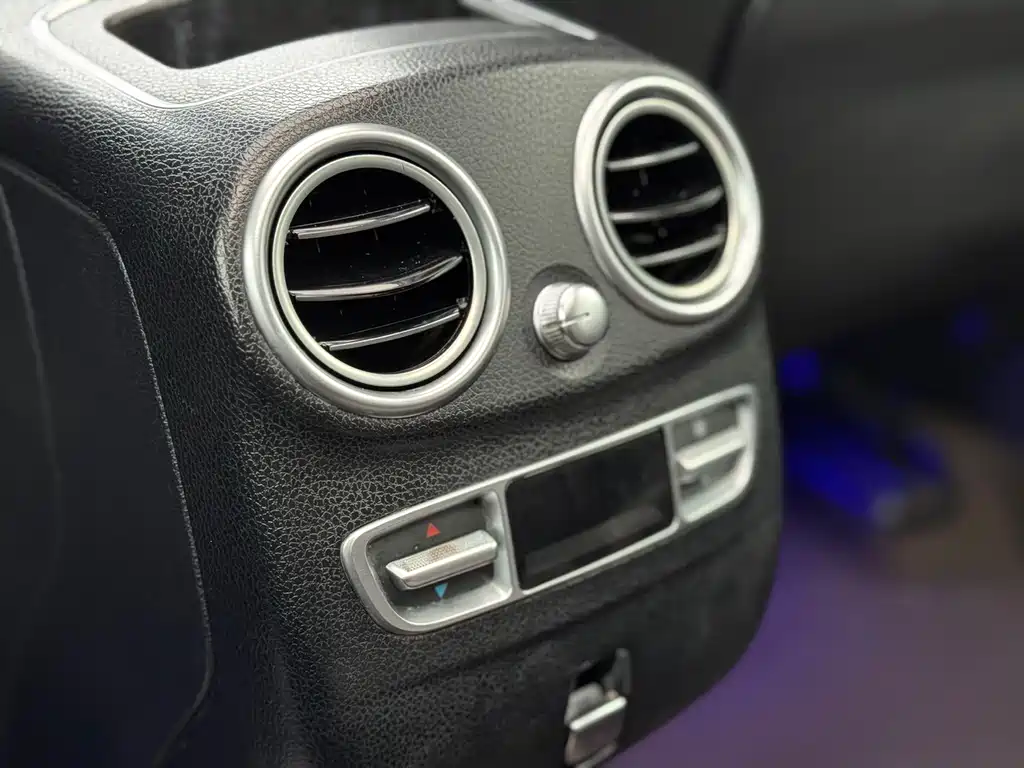 Mercedes-Benz GLC 2020 — фото 12