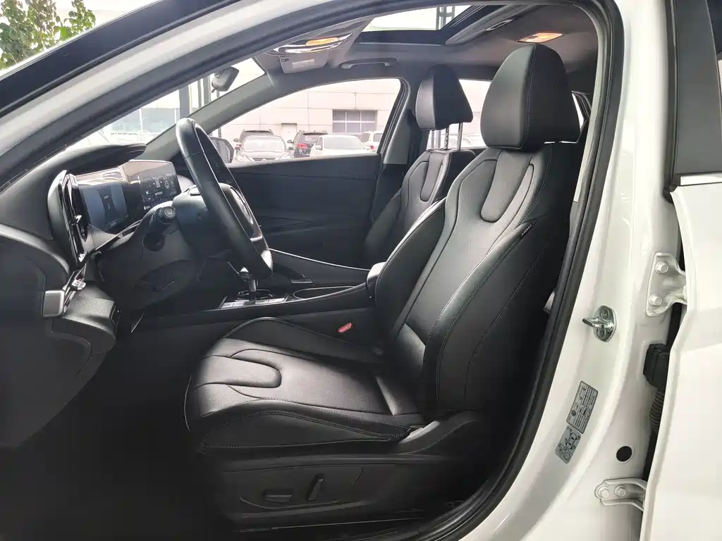 Hyundai Elantra 2021
