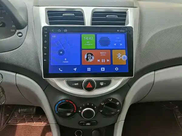 Hyundai Accent 2014