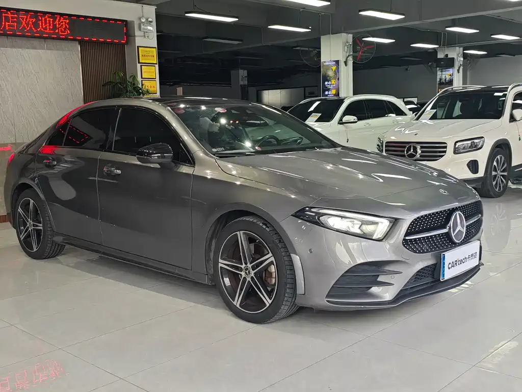 Mercedes-Benz A-Class 2021 — фото 3