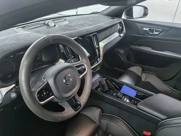 Volvo V60 2021