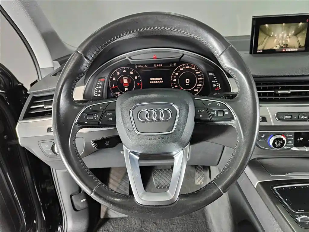 Audi Q7 2019 — фото 11