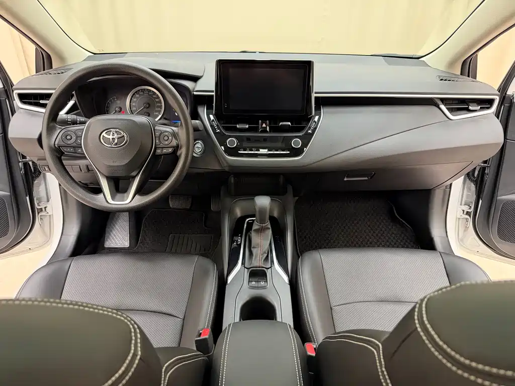 Toyota Corolla 2022 — фото 17